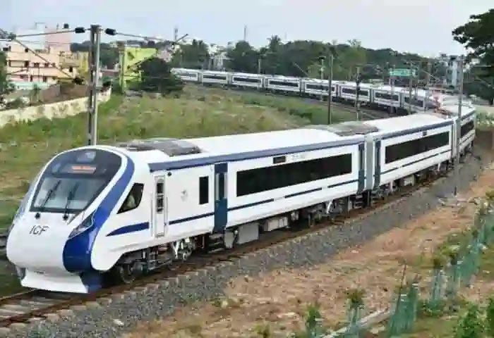 വന്ദേഭാരത് മംഗളൂരുവിലേക്ക്, കൊല്ലത്തു നിന്നും തിരുപ്പതിയിലേക്കും ട്രെയിൻ; ഫ്ലാഗ് ഓഫ് നാളെ