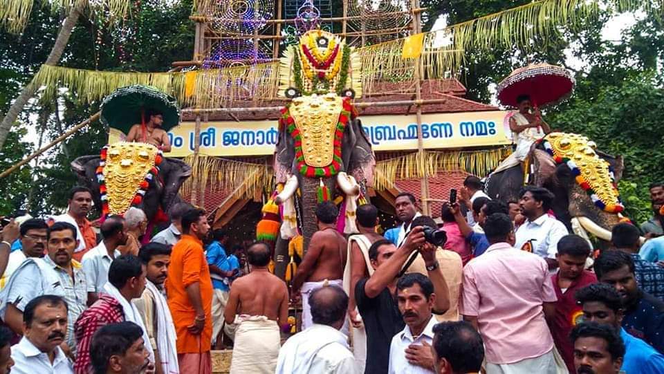 ആറാട്ട് ഘോഷയാത്രയോടെ വര്‍ക്കല ജനാര്‍ദന സ്വാമി ക്ഷേത്ര മഹോത്സവത്തിന് തൃക്കൊടിയിറങ്ങി