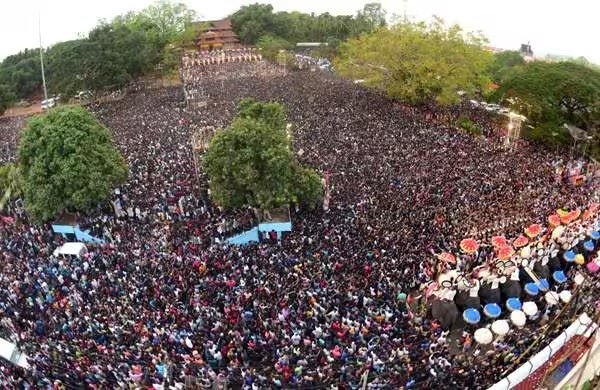തൃശൂർ പൂരത്തിന് ഇന്ന് കൊടിയേറും