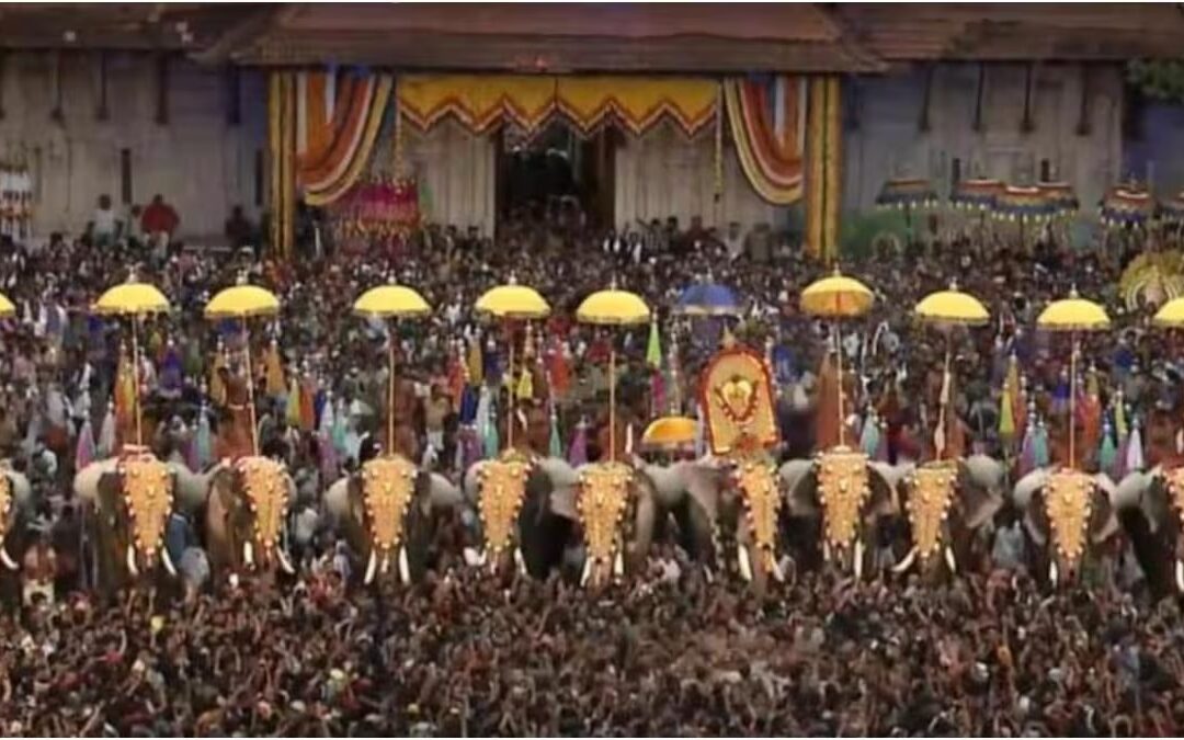 കൊട്ടിക്കയറി ഇലഞ്ഞിത്തറ മേളം; ആവേശ കൊടുമുടിയില്‍ തൃശൂര്‍