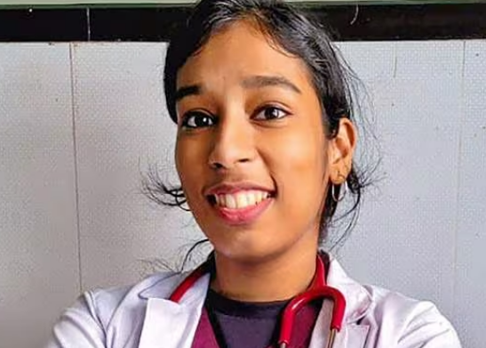 ആരോഗ്യപ്രവര്‍ത്തകരുടെ പെരുമാറ്റം ഇഷ്ടപ്പെടാത്തത് കൊണ്ടാണ് കുത്തിയതെന്ന് സന്ദീപ്: കസ്റ്റഡിയിൽ വാങ്ങാൻ പൊലീസ്