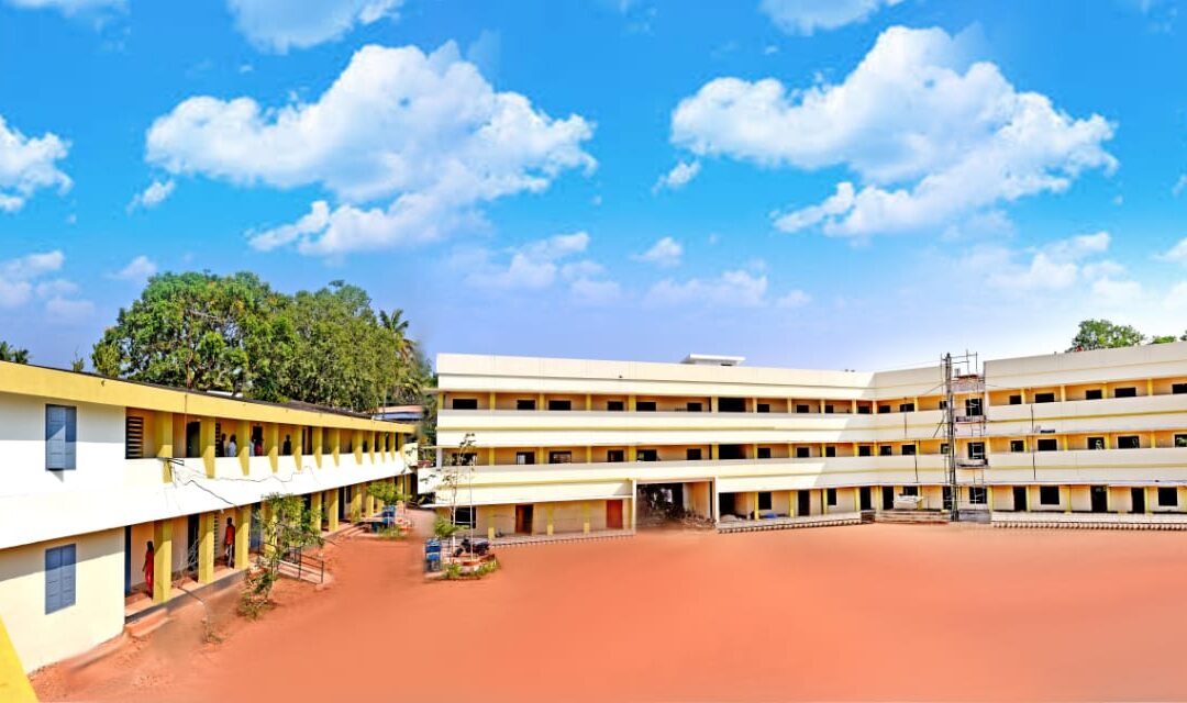 ഇളമ്പ ഹയർ സെക്കണ്ടറി സ്കൂളിൽ എസ്.എസ്.എൽ.സി യ്ക്ക് 99.55% വിജയം