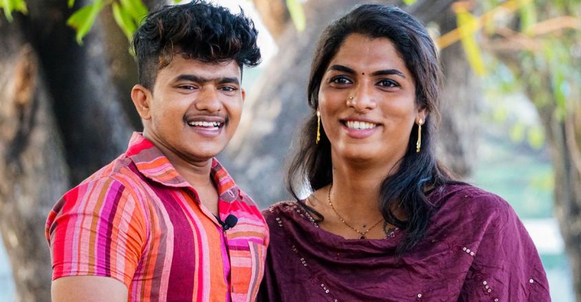 കസേര കൊണ്ട് തലക്കടിച്ചു, അടിവയറ്റിൽ ചവിട്ടി; പ്രവീൺനാഥിന്റെ മരണത്തിൽ ഭാര്യ റിഷാനക്കെതിരെ സഹയാത്രിക