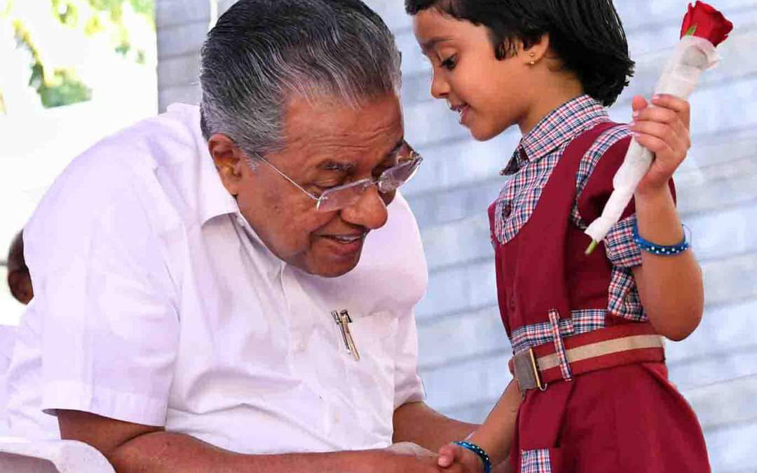 ‘ചോദ്യങ്ങള്‍ ചോദിച്ചും ഉത്തരങ്ങള്‍ കണ്ടെത്തിയും മുന്നോട്ടു പോവുക’; വിദ്യാർഥികള്‍ക്ക് മുഖ്യമന്ത്രിയുടെ ആശംസ