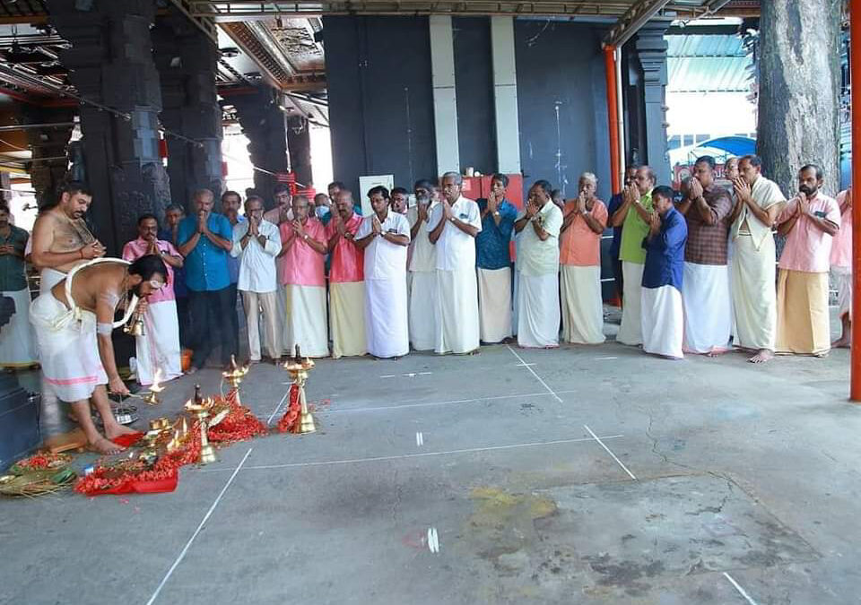 കരിക്കകം ശ്രീ ചാമുണ്ഡി ദേവി ക്ഷേത്രത്തിൽ ശ്രീകോവിൽ പുനർനിർമ്മാണം