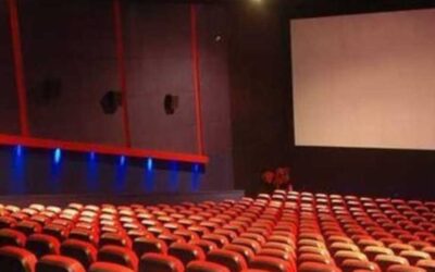 ആദ്യ തിയേറ്ററിൽ ടിക്കറ്റില്ല, അടുത്ത തിയേറ്ററിലേക്ക് പോയപ്പോൾ കുട്ടിയെ മറന്ന് കുടുംബം