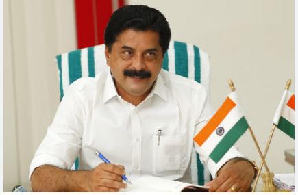 17-കാരിയുടെ ഹൃദയവുമായി ആംബുലൻസ് വരുന്നു; വഴിയൊരുക്കാൻ അഭ്യർത്ഥിച്ച് ജലവിഭവ മന്ത്രി