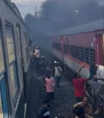 ലോകമാന്യ തിലക് എക്‌സ്പ്രസില്‍ തീപിടുത്തം: ഇറങ്ങിയോടി യാത്രക്കാര്‍