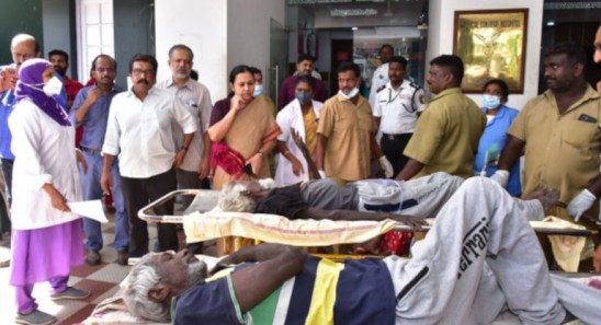 ആശുപത്രിയിൽ ഏറ്റെടുക്കാൻ ആരുമില്ലാത്ത 8 പേരെ മന്ത്രി വീണാ ജോര്‍ജിന്റെ നേതൃത്വത്തില്‍ സുരക്ഷിതയിടത്തേയ്ക്ക് മാറ്റി