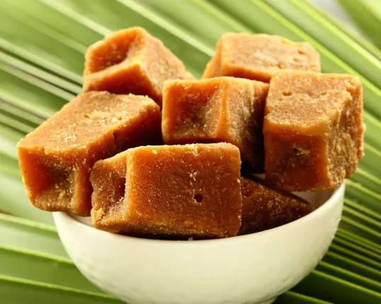 കൃത്രിമ നിറം ചേർത്ത ശർക്കര വിറ്റു: കടയുടമയ്ക്ക് 2 ലക്ഷം രൂപ പിഴയും തടവും ശിക്ഷ