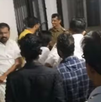 കെഎസ്‌യു പ്രവർത്തകരെ ബലം പ്രയോഗിച്ച് മോചിപ്പിച്ച സംഭവം; എംഎൽഎമാർക്കെതിരെ കേസ്