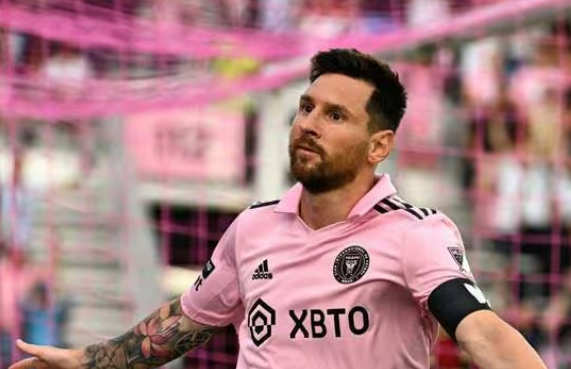 അമേരിക്കയില്‍ വീണ്ടും മിന്നും പ്രകടനവുമായി മെസി; ഇരട്ട ഗോളുകള്‍ നേടി