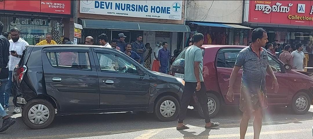 കരേറ്റിൽ വാഹനങ്ങൾ തമ്മിൽ കൂട്ടയിടി; തലനാരിഴയ്ക്ക് വൻ ദുരന്തം ഒഴിവായി
