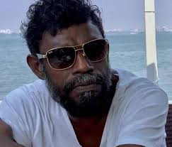 എഫ്ബി ലൈവ് പെട്ടെന്നുള്ള പ്രകോപനത്തില്‍, വിനായകനെ ചോദ്യം ചെയ്തു; ഫോണ്‍ പിടിച്ചെടുത്തു