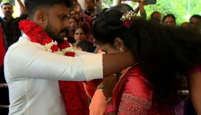 വിവാഹത്തലേന്ന് അച്ഛൻ കൊല്ലപ്പെട്ട ശ്രീലക്ഷ്മി വിവാഹിതയായി
