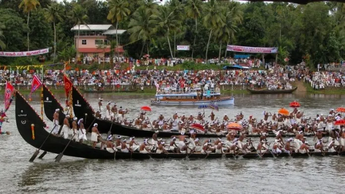 ആവേശ തിരയിൽ പുന്നമട കായൽ; നെഹ്‌റു ട്രോഫി വള്ളം കളി ഇന്ന്