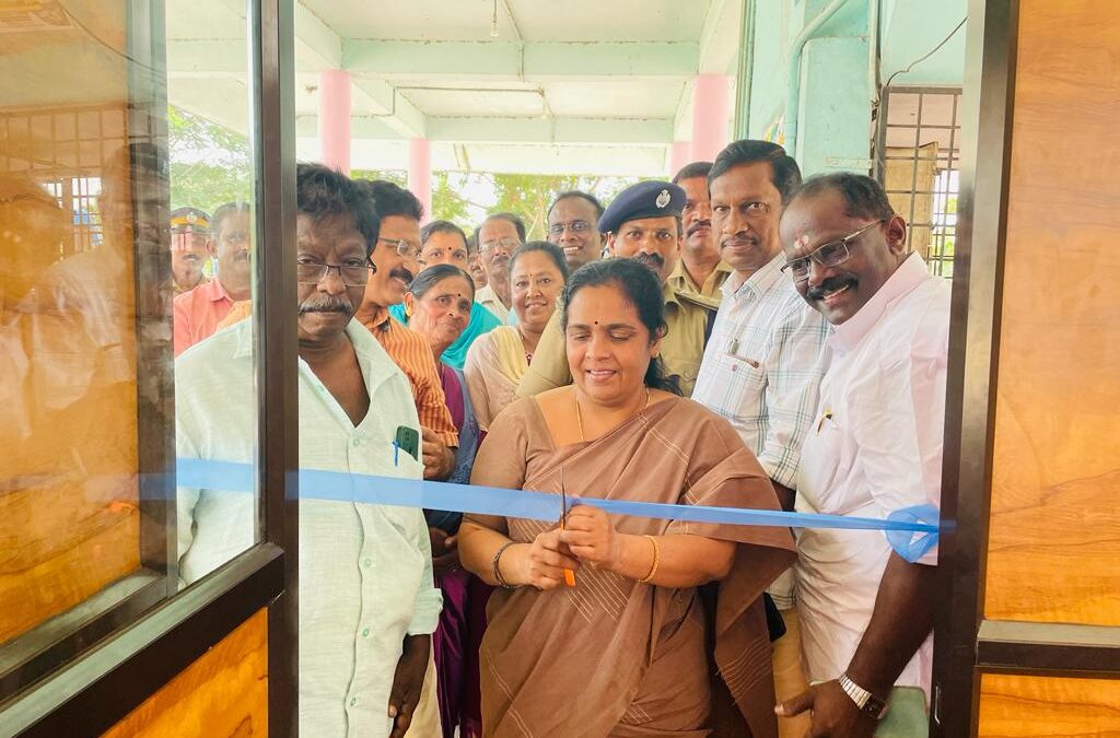 പോലീസ് എയ്ഡ് പോസ്റ്റ് ഉദ്ഘാടനം നിർവഹിച്ച് എം എൽ എ
