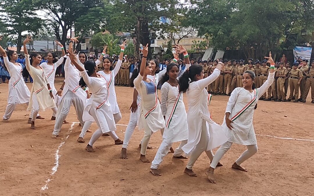 വ്യത്യസ്ത സ്വാതന്ത്ര്യദിനാഘോഷങ്ങളുമായി ആറ്റിങ്ങൽ ഗേൾസ്