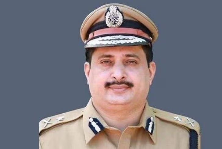 പുരാവസ്തു തട്ടിപ്പ് കേസ്; ഐജി ലക്ഷ്മണയെ അറസ്റ്റ് ചെയ്തു വിട്ടയച്ചു