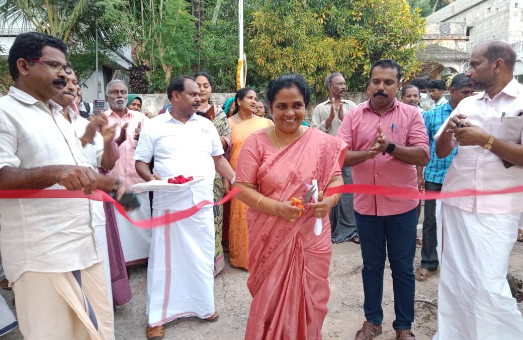 കരവാരത്ത് എം എൽ എ ഫണ്ട് വിനിയോഗിച്ച് നിർമ്മിച്ച റോഡുകൾ ഉദ് ഘാടനം ചെയ്തു