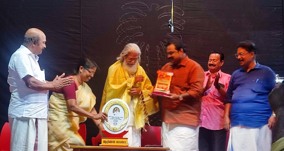 കലാരത്ന ആർട്ടിസ്റ്റ് സുജാതന് ആദരവ് നൽകി ആറ്റിങ്ങൽ നഗരസഭ