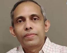 മാധ്യമപ്രവർത്തകയെ അപമാനിച്ചെന്ന കേസ്: മുന്‍ സബ് ജഡ്ജി കോടതിയിൽ കീഴടങ്ങി