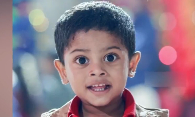 ചുമരില്‍ ചാരിവെച്ചിരുന്ന കിടക്ക ദേഹത്ത് വീണ് രണ്ടു വയസ്സുകാരന്‍ മരിച്ചു