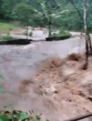 അതിശക്ത മഴ; പമ്പാ നദിയിൽ ജലനിരപ്പുയർന്നു; പത്തനംതിട്ടയിൽ ഉരുൾപൊട്ടലെന്ന് സംശയം