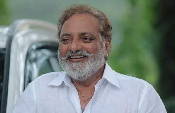 നടന്‍ ജോയ് മാത്യുവിന് വാഹനാപകടത്തില്‍ പരിക്ക്
