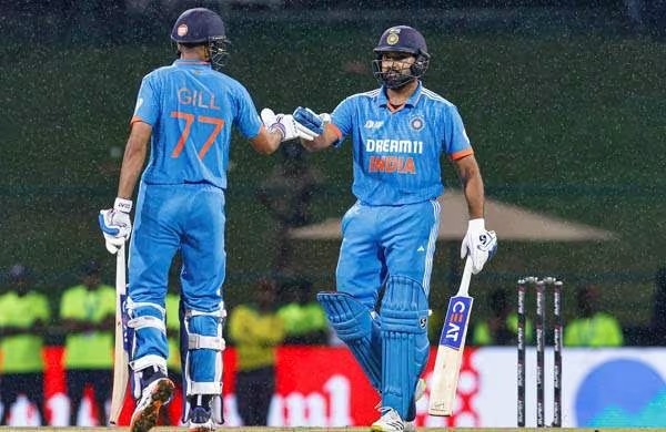 നേപ്പാളിനെ പത്തു വിക്കറ്റിന് തകര്‍ത്തു; ഇന്ത്യ സൂപ്പര്‍ ഫോറില്‍