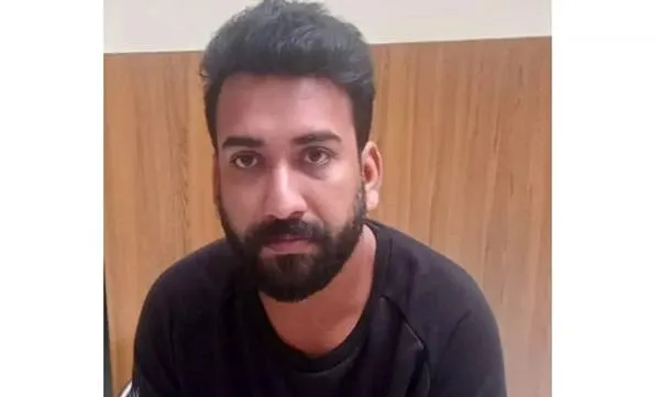 വിദേശത്ത് ജോലി വാഗ്ദാനം ചെയ്ത് അമ്പതോളം ചെറുപ്പക്കാരെ കബളിപ്പിച്ചു; കൊല്ലം സ്വദേശി പിടിയില്‍