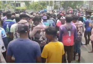 മുതലപ്പൊഴിയിൽ മത്സ്യത്തൊഴിലാളികളുടെ പ്രതിഷേധം