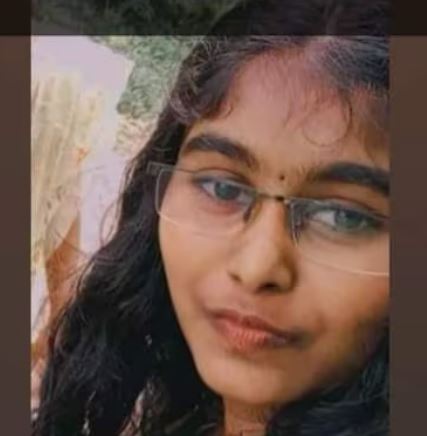 സര്‍വീസ് ബോട്ട് വള്ളത്തിലിടിച്ചു; ഒഴുക്കില്‍പ്പെട്ട് ഏഴാം ക്ലാസ് വിദ്യാര്‍ത്ഥിനി മരിച്ചു