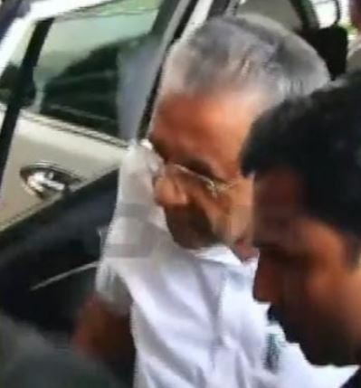 മുഖ്യമന്ത്രി കളമശേരിയില്‍; സ്‌ഫോടനം നടന്ന കണ്‍വെന്‍ഷന്‍ സെന്റര്‍ സന്ദര്‍ശിച്ചു