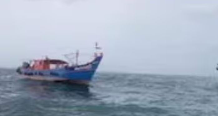 മുനമ്പത്ത് കടലില്‍ കാണാതായ നാലുപേരില്‍ രണ്ട് പേരുടെ മൃതദേഹം കണ്ടെത്തി; മറ്റുള്ളവര്‍ക്കായി തിരച്ചില്‍