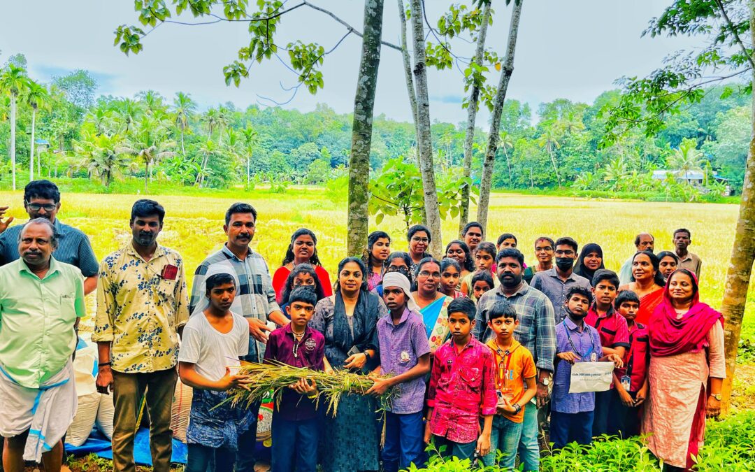 മണ്ണിൽ പൊന്നു വിളയിച്ച് കുട്ടിക്കൂട്ടം അഗ്രോ തെറാപ്പിയുമായി കിളിമാനൂർ ബി ആർ സി