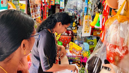 സ്കൂള്‍ പരിസരങ്ങളില്‍ ഭക്ഷ്യ സുരക്ഷാ വകുപ്പിന്റെ സ്‌പെഷ്യല്‍ ഡ്രൈവ്; വീഴ്ചകള്‍ കണ്ടെത്തിയ 81 കടകള്‍ അടപ്പിക്കാന്‍ നടപടി
