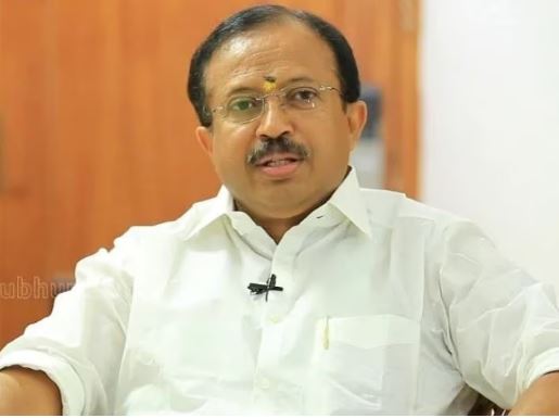 ‘മുഖ്യമന്ത്രി ഇത്ര മണ്ടനാവരുത്, നിയമങ്ങളെക്കുറിച്ചു ധാരണ വേണം’; കേന്ദ്രം മുഴുവന്‍ പണവും നല്‍കിയെന്ന് മുരളീധരന്‍