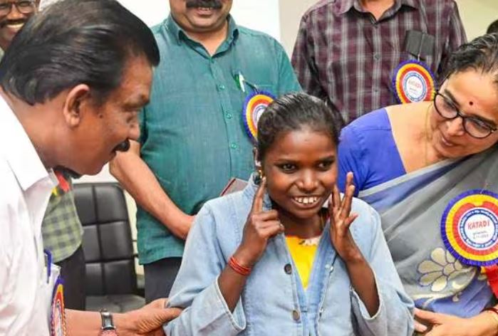 ‘ഇനി സ്നേഹത്തിന്റെ കാറ്റാടി കേരളമെങ്ങും വീശും