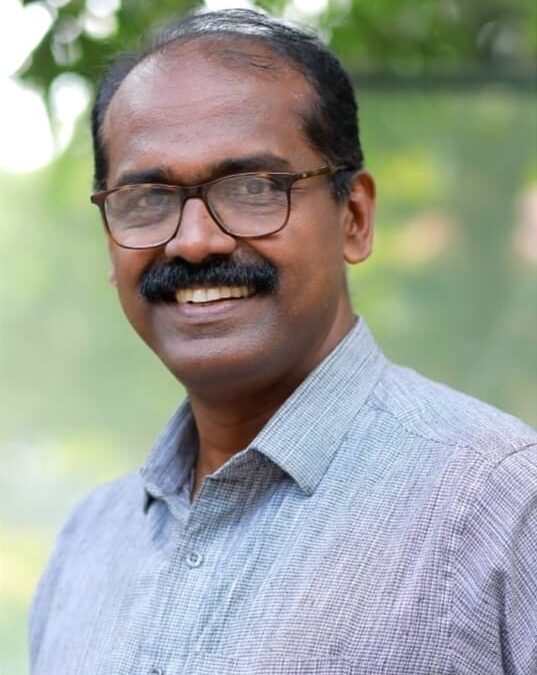 അഡ്വ. ജി. ഭുവനേശ്വരൻ സ്മാരക പുരസ്കാരത്തിനർഹനായി അവനവഞ്ചേരി ഗവ. ഹൈസ്കൂൾ അധ്യാപകൻ സാബു