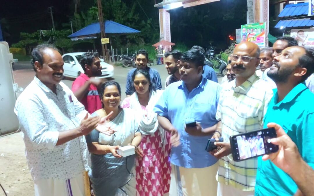 വെള്ളം കൊള്ളിയും പരിസരവും ഇനി വെള്ളി വെളിച്ചത്തില്‍