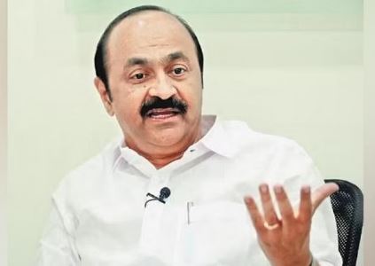 ഏതോ മരുന്ന് കഴിക്കാന്‍ മറന്നുപോകുന്നുണ്ട്; മുഖ്യമന്ത്രിക്കൊപ്പമുള്ളവര്‍ അത് ശ്രദ്ധിക്കണം; പരിഹസിച്ച് സതീശന്‍