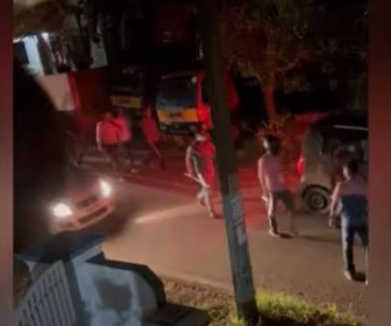 ആറ്റിങ്ങലില്‍ സിപിഎം നേതാവിന്റെ വീടിന് നേര്‍ക്ക് ആക്രമണം; ജനല്‍ച്ചില്ലുകള്‍ തകര്‍ത്തു