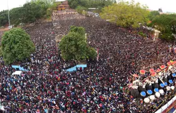 തൃശൂർ പൂരം പ്രതിസന്ധി; തറവാടക കുറയ്ക്കില്ലെന്ന നിലപാടിൽ ഉറച്ച് ദേവസ്വം; മന്ത്രിമാർ വിളിച്ച യോ​ഗത്തിലും തീരുമാനം ഇല്ല
