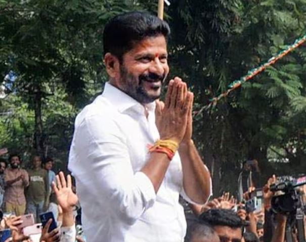 തെലങ്കാന മുഖ്യമന്ത്രിയായി രേവന്ത് റെഡ്ഡി ഇന്ന് അധികാരമേല്‍ക്കും