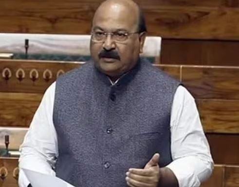 മൂന്നു കേന്ദ്രമന്ത്രിമാര്‍ രാജിവെച്ചു; രാജീവ് ചന്ദ്രശേഖറിന് ജലശക്തി വകുപ്പിന്റെ അധിക ചുമതല