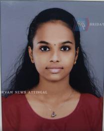 ജില്ലാ കലോത്സവത്തിൽ ഓയിൽ പെയിന്റിംഗിൽ ഫസ്റ്റ് നേടി ആർദ്ര പ്രേം