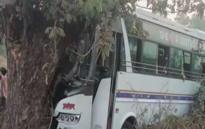 ശബരിമല തീര്‍ഥാടകര്‍ സഞ്ചരിച്ച ബസ് അപകടത്തില്‍പ്പെട്ടു; 17 പേര്‍ക്ക് പരിക്ക്