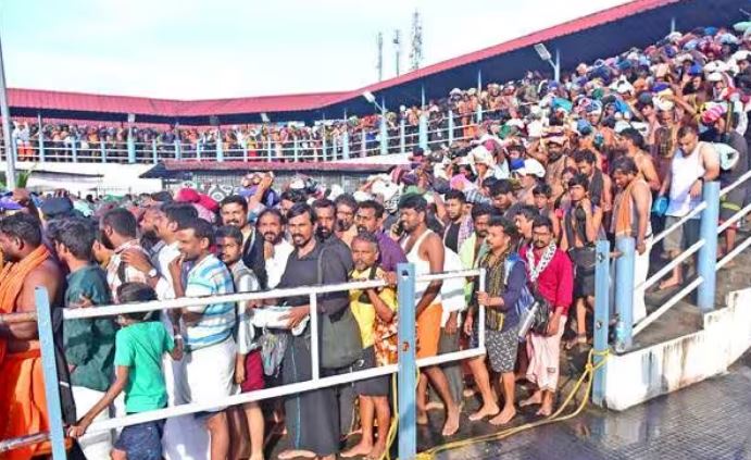 പുതുവര്‍ഷ ദിനത്തില്‍ ശബരിമലയില്‍ ഭക്തജനത്തിരക്ക്; സുരക്ഷ ശക്തമാക്കി