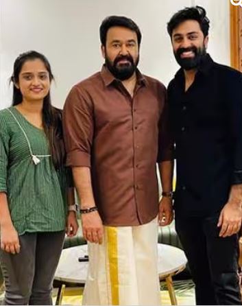 ഗോപികയെ ഞെട്ടിച്ച് ​ഗോവിന്ദ് പത്മസൂര്യ; വിവാഹം ക്ഷണിക്കാൻ മോഹൻലാലിന്റെ വീട്ടിൽ